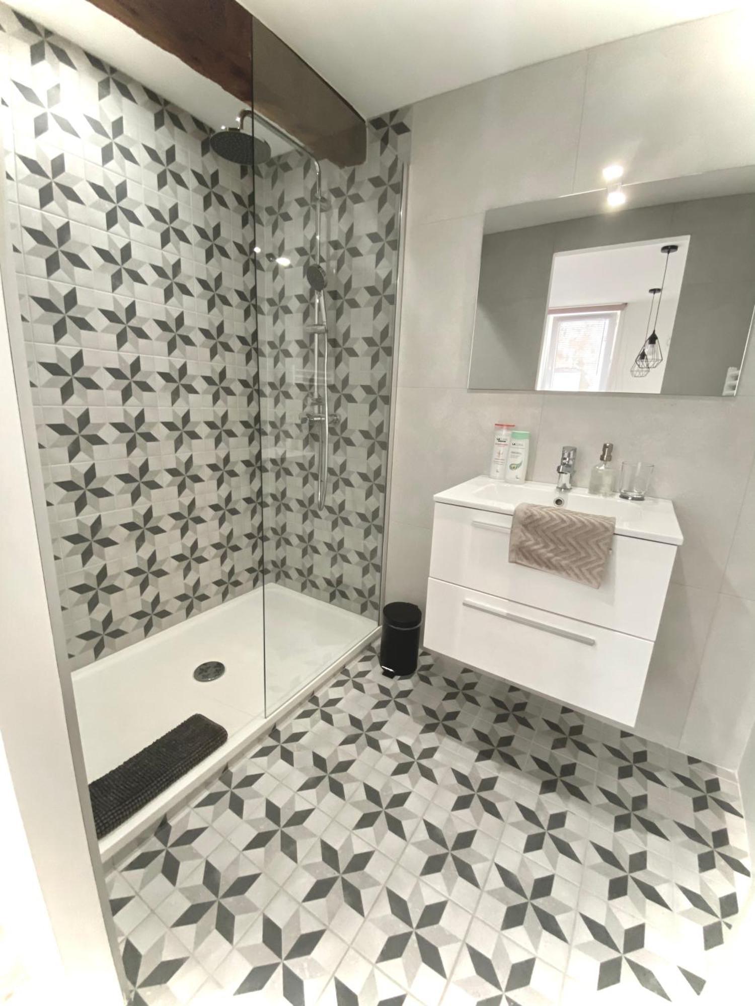 Relax & Cosy Saint Just Saint Rambert Apartment Ngoại thất bức ảnh